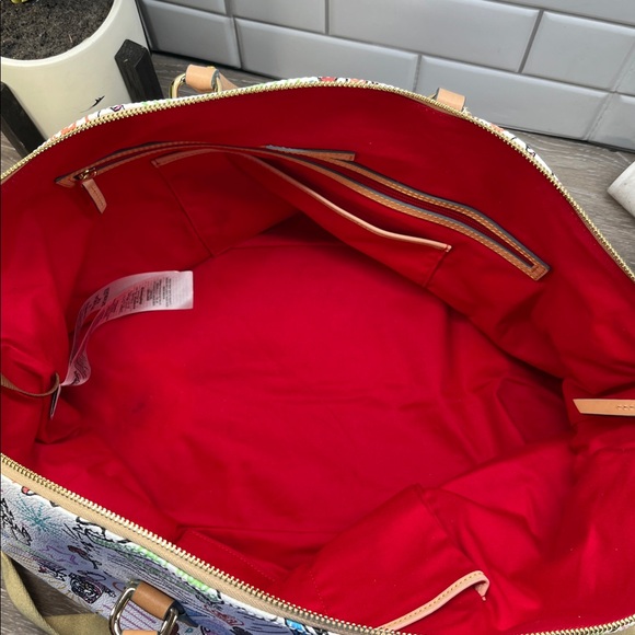 0149 DOONEY & BOURKE X DISNEY SKETCH DUFFLE WEEKENDER BAG 38830149 - Picture 4 of 15